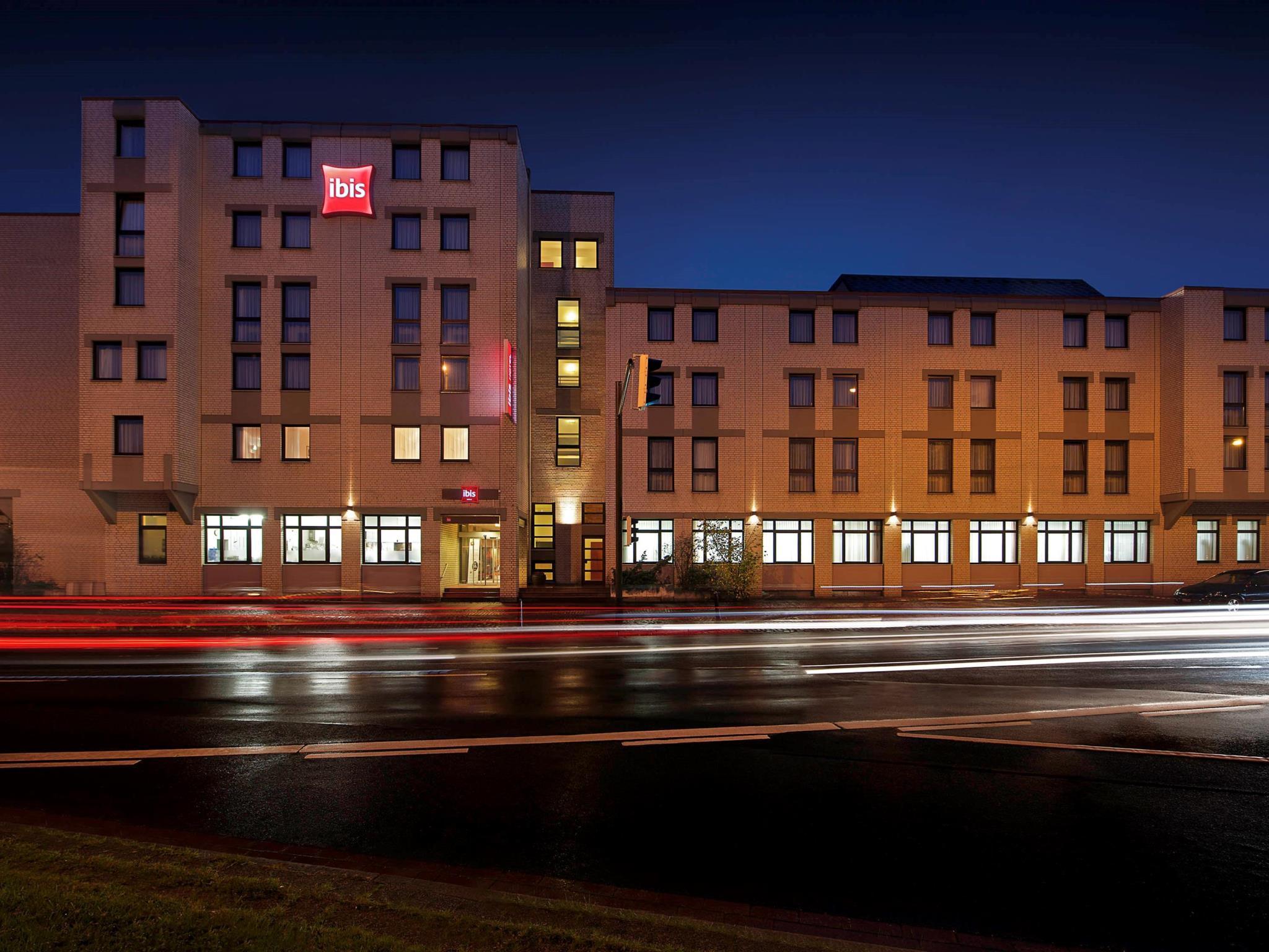 Ibis Bremen City Bagian luar foto