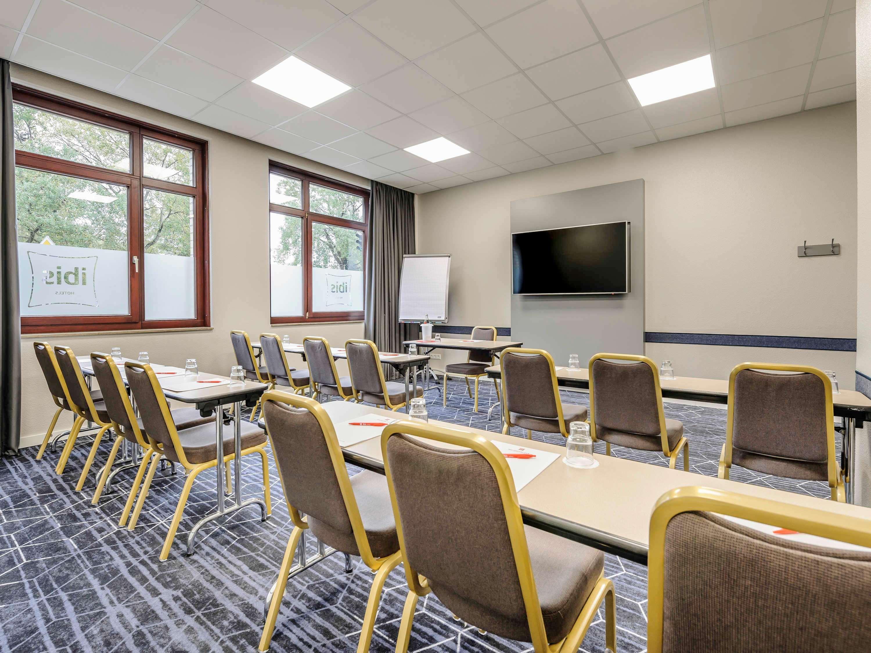 Ibis Bremen City Bagian luar foto
