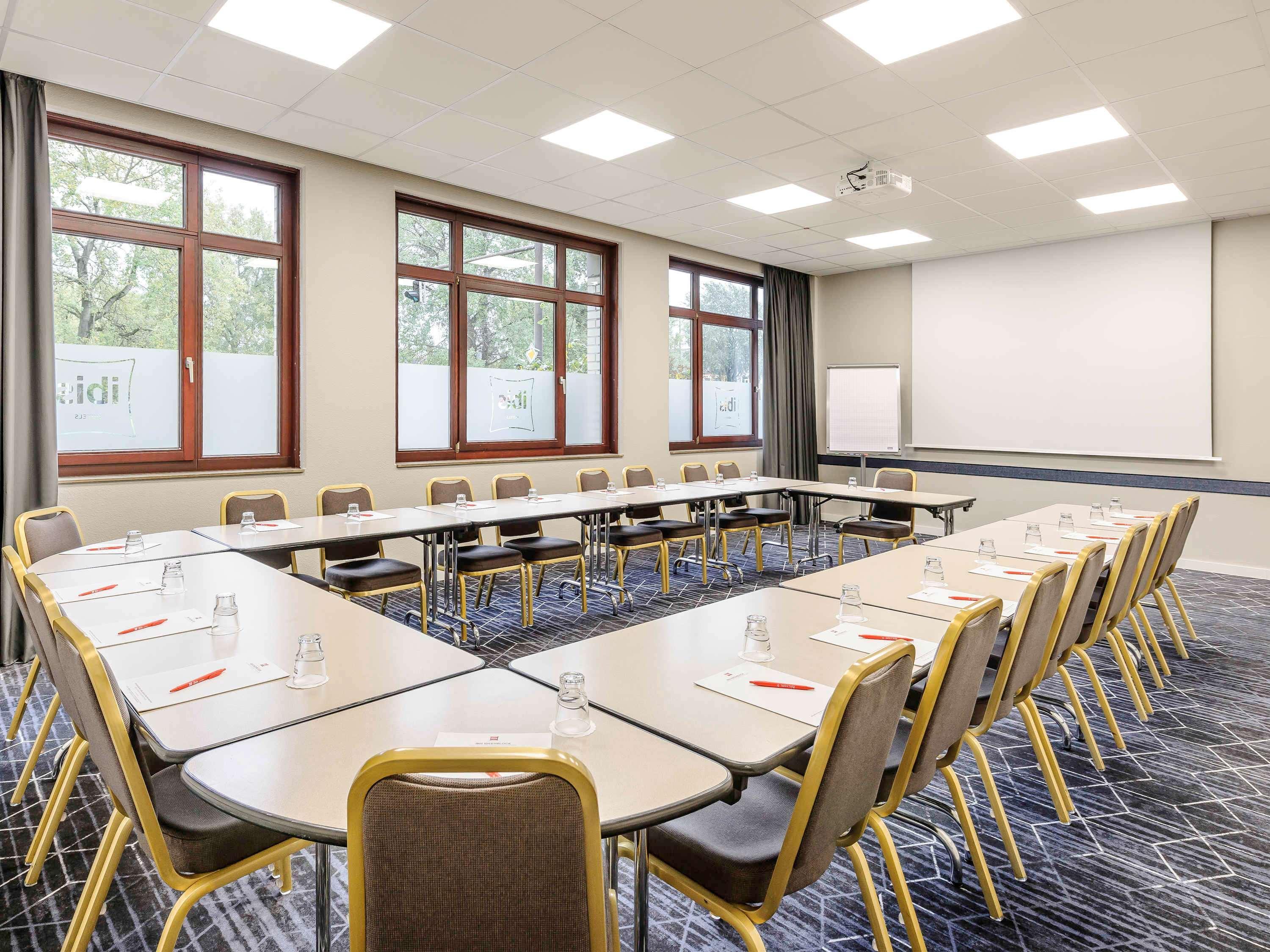 Ibis Bremen City Bagian luar foto