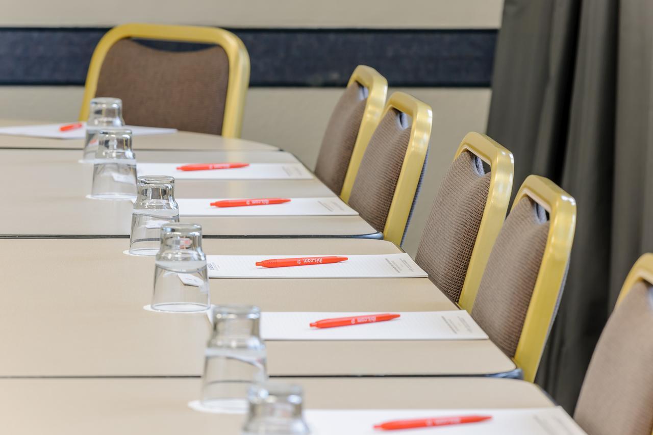 Ibis Bremen City Bagian luar foto